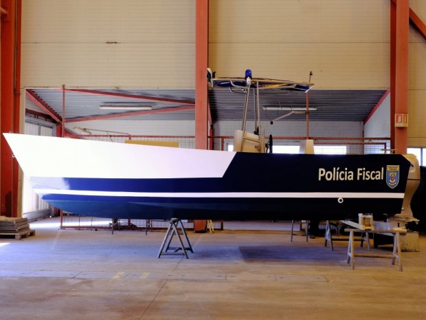 LANCHA DE PATRULHA 7,5M